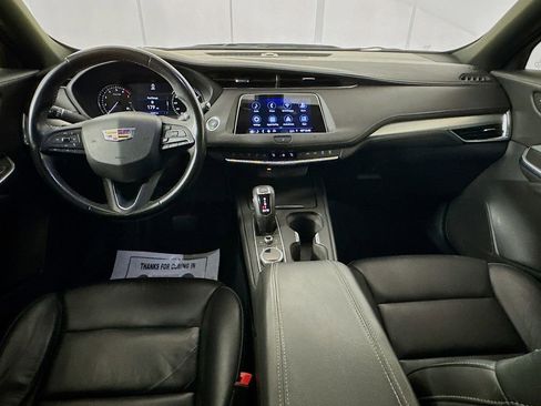 Used 2019 Cadillac XT4 Premium Luxury image 24