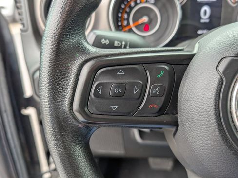 Used 2020 Jeep Gladiator Sport image 18