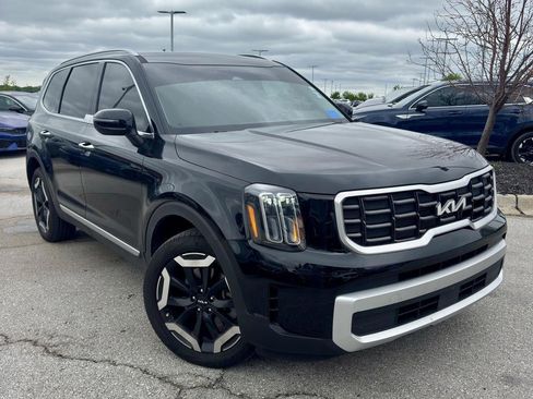 Used 2025 Kia Telluride S AWD/4WD image 7