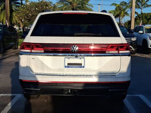 New 2026 Volkswagen Atlas SE FWD image 4