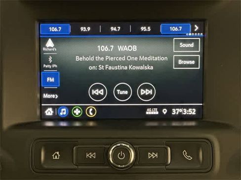 Used 2020 GMC Terrain SLE w/ Driver Convenience Package image 11