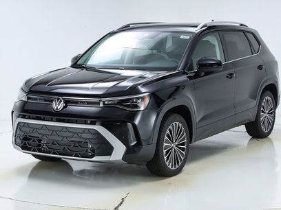 New 2025 Volkswagen Taos SE