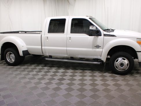 Used 2016 Ford F350 Lariat w/ Lariat Ultimate Package AWD/4WD image 29