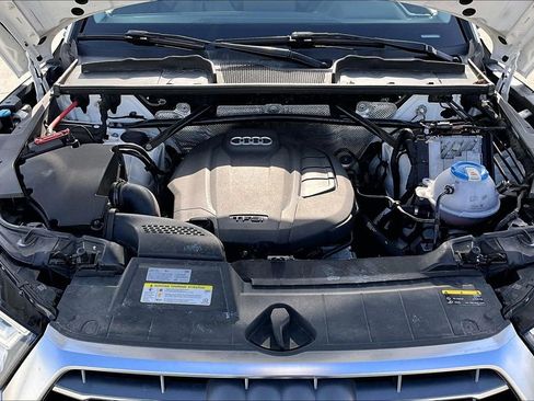 Used 2018 Audi Q5 2.0T Premium Plus w/ Premium Plus Package image 30