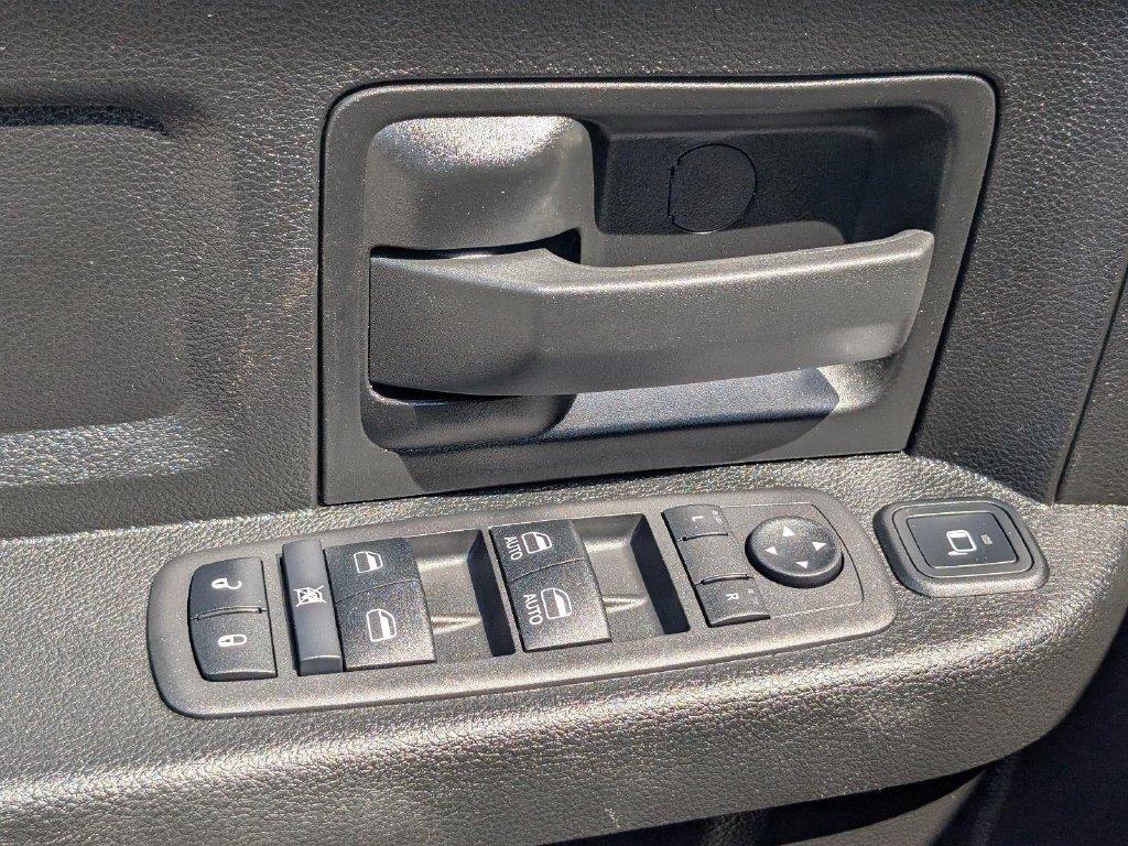 Used 2024 RAM 2500 Tradesman w/ Chrome Appearance Group AWD/4WD image 20