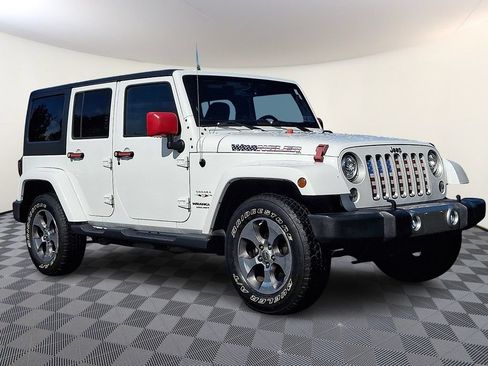 Used 2017 Jeep Wrangler Unlimited Sahara w/ Connectivity Group AWD/4WD image 1