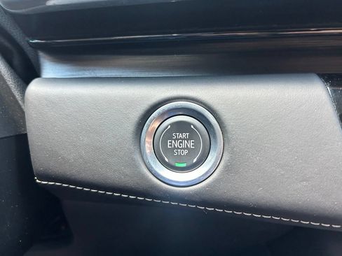 Used 2024 Cadillac Escalade Sport Platinum w/ LPO, ONYX Package AWD/4WD image 33