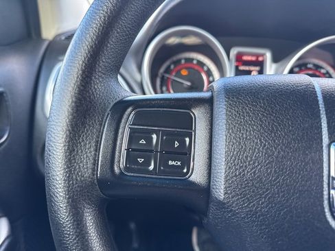 Used 2014 Dodge Journey SXT w/ Flexible Seating Group image 22