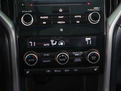 Used 2022 Subaru Ascent Limited w/ Technology Package image 21