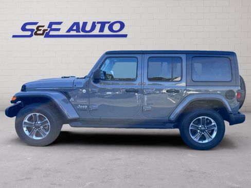 Used 2021 Jeep Wrangler Unlimited Sahara w/ Uconnect 4C Nav & Sound Group image 2