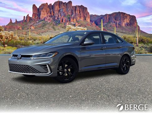 New 2026 Volkswagen Jetta SE image 2
