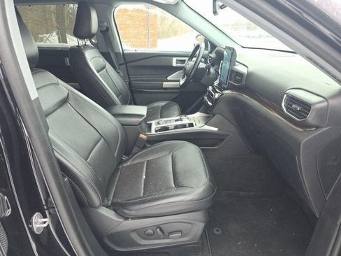 Used 2022 Ford Explorer Limited w/ Limited Technology Package image 15