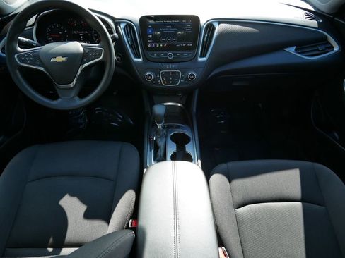 Used 2024 Chevrolet Malibu LT FWD image 13
