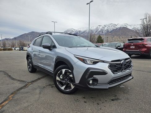 Used 2025 Subaru Crosstrek 2.5i Limited w/ Popular Package #3A image 3