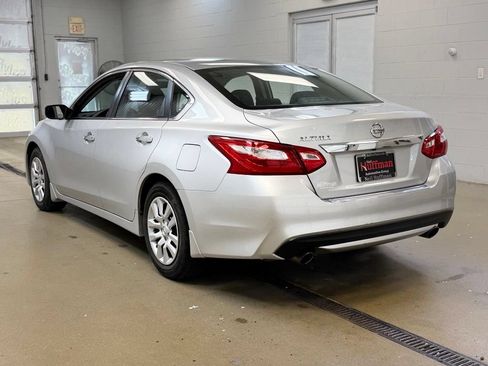 Used 2017 Nissan Altima 2.5 S w/ Power Driver Seat Package FWD image 7