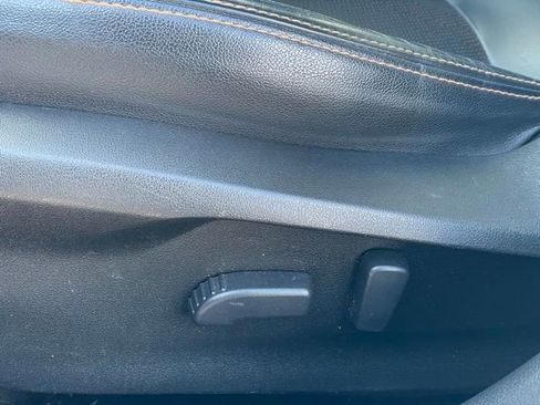 Used 2022 Subaru Crosstrek 2.5i Limited w/ Moonroof Package 2 image 14