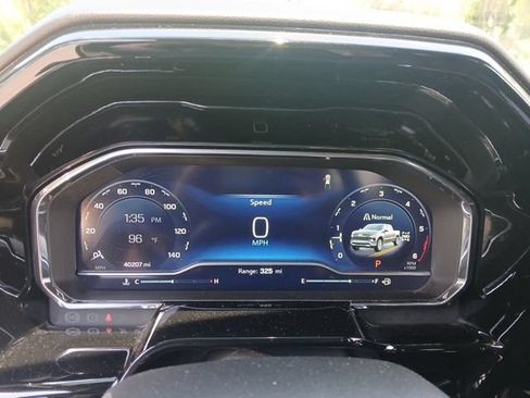 Used 2023 Chevrolet Silverado 1500 RST AWD/4WD image 30