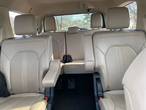 Certified 2024 Ford Expedition Limited image 28