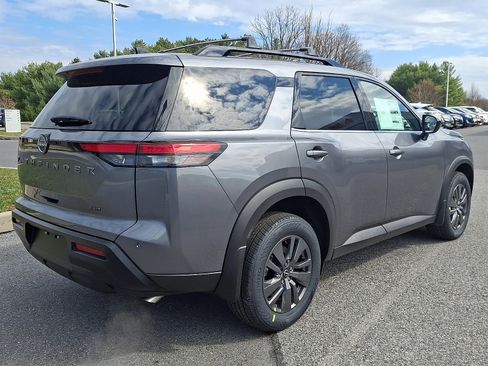 New 2026 Nissan Pathfinder SV image 4