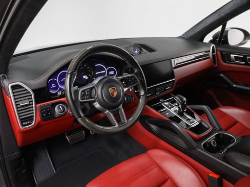Certified 2021 Porsche Cayenne GTS AWD/4WD image 51