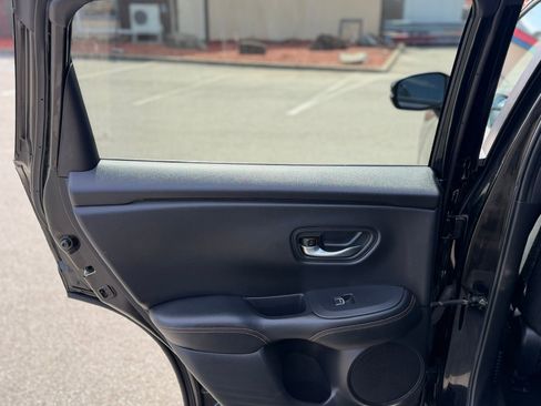 Used 2024 Honda HR-V Sport image 23