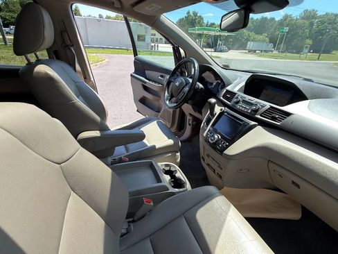 Used 2015 Honda Odyssey Touring Elite image 52