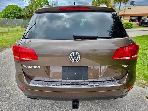 Used 2013 Volkswagen Touareg Executive AWD/4WD image 14