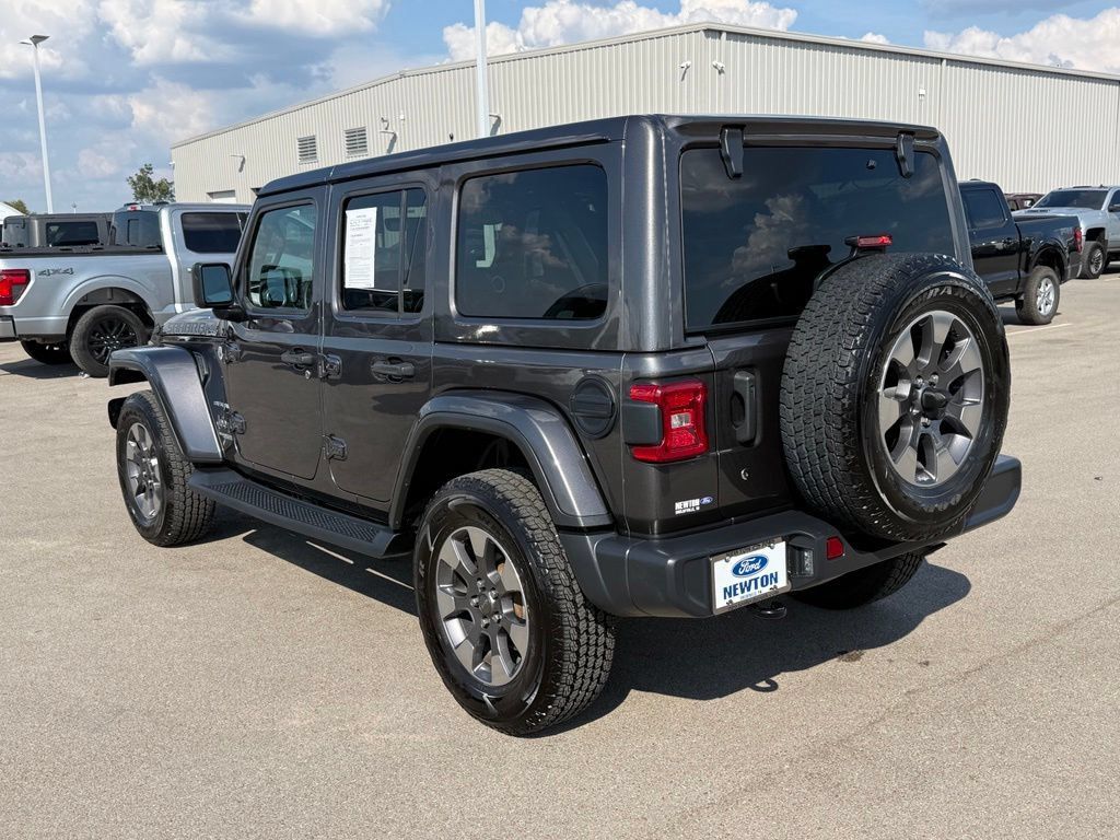 Used 2019 Jeep Wrangler Unlimited Sahara AWD/4WD image 37