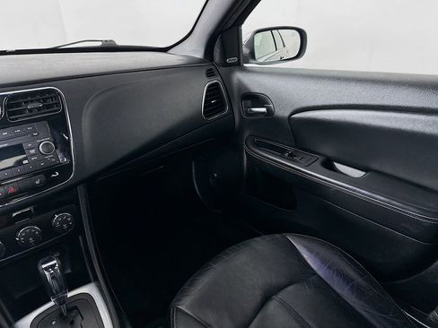 Used 2014 Chrysler 200 Limited FWD image 27
