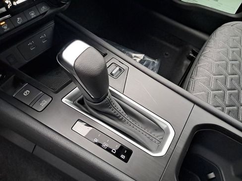 New 2026 Nissan Kicks SV w/ Cold Weather Package image 25