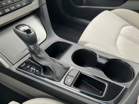 Used 2016 Hyundai Sonata SE image 14