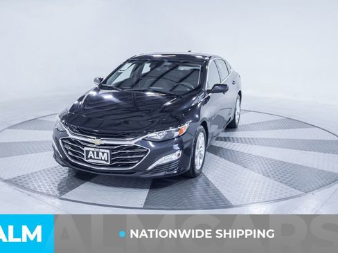 Used 2025 Buick Enclave Preferred image 2