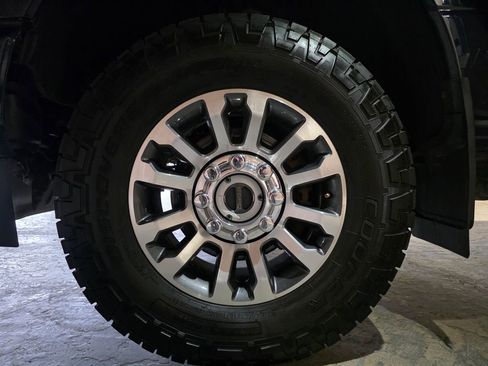 Used 2022 Ford F250 Lariat w/ Lariat Ultimate Package image 30