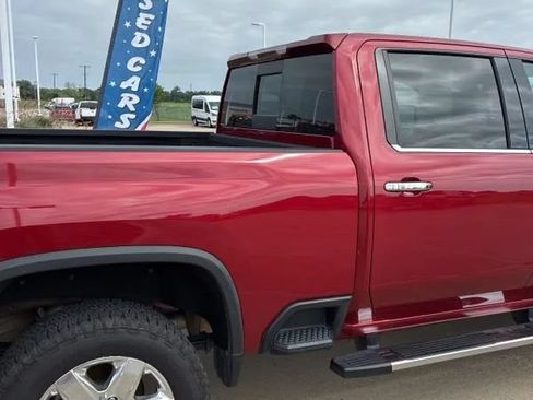 Used 2020 Chevrolet Silverado 2500 LTZ w/ LTZ Texas Edition AWD/4WD image 9