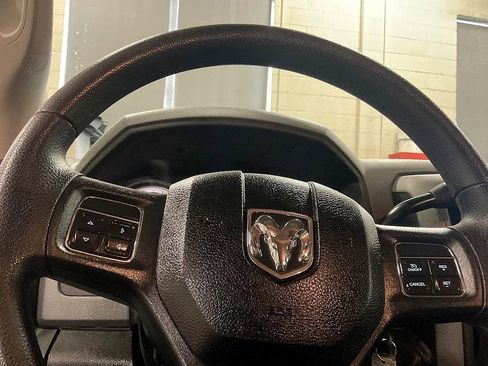 Used 2017 RAM 2500 Tradesman w/ Chrome Appearance Group image 22