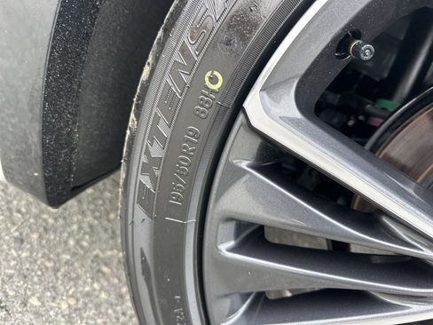 Used 2025 Toyota Prius XLE image 31