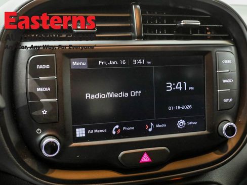 Used 2025 Kia Soul LX w/ LX Technology Package image 19