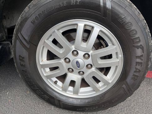 Used 2012 Ford Expedition Limited RWD image 23