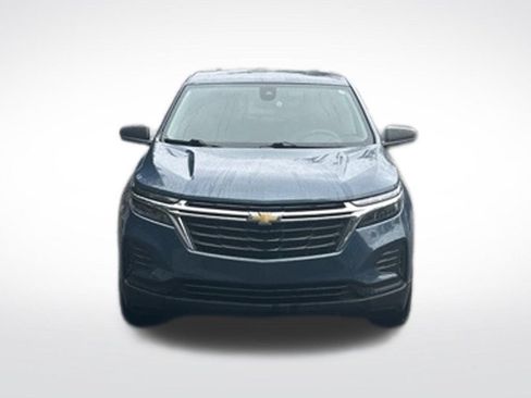 Used 2024 Chevrolet Equinox LS w/ LS Convenience Package FWD image 3