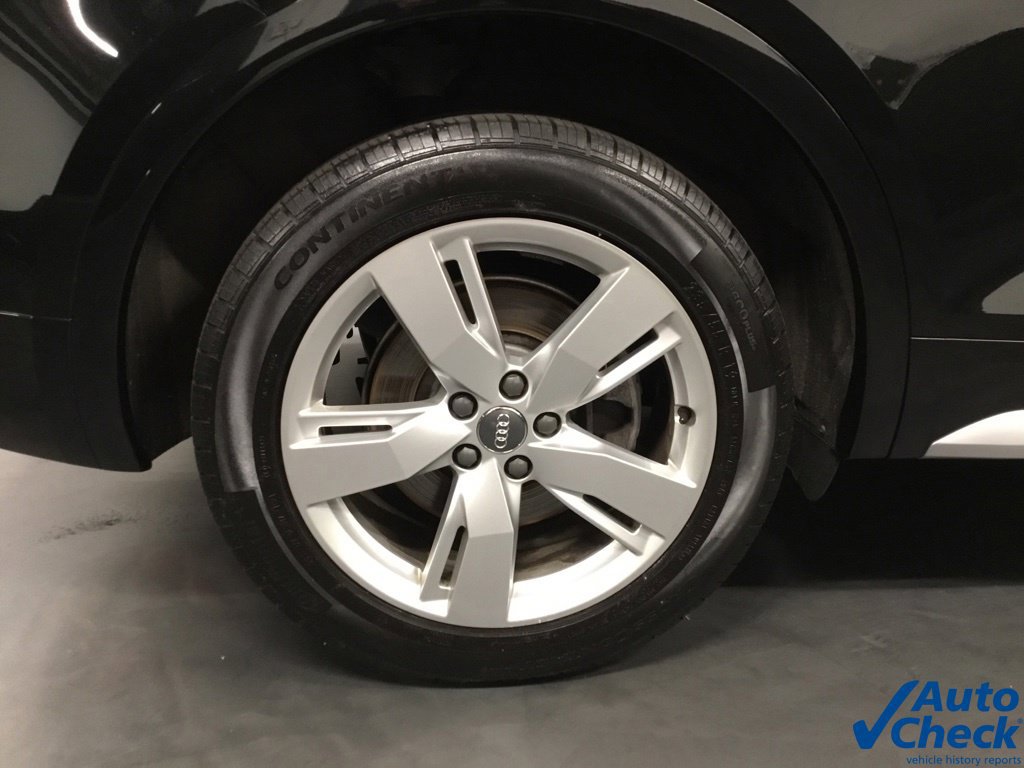 Used 2019 Audi Q5 2.0T Premium Plus w/ Premium Plus Package AWD/4WD image 18