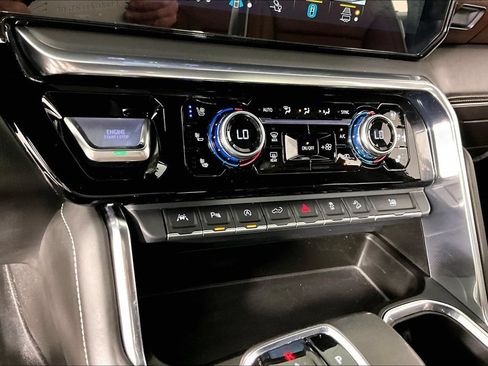 Used 2022 GMC Sierra 1500 Denali Ultimate AWD/4WD image 15