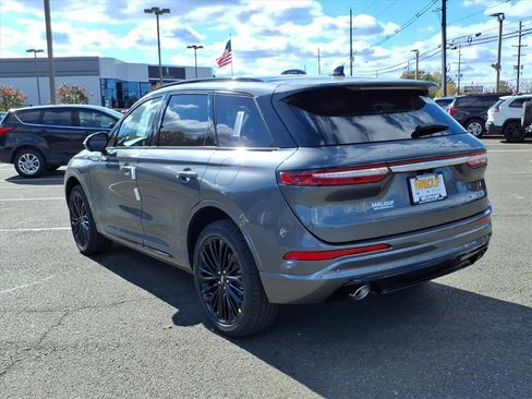 New 2026 Lincoln Corsair Premiere image 5