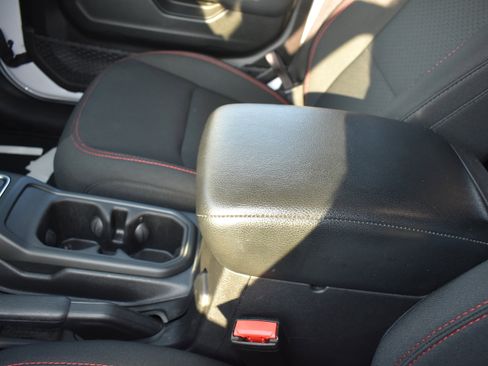 Used 2022 Jeep Wrangler Unlimited Rubicon w/ LED Lighting Group image 24