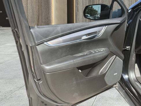 Used 2023 Cadillac XT5 Luxury image 24