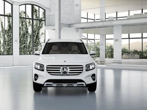 New 2025 Mercedes-Benz GLB 250 4MATIC image 7