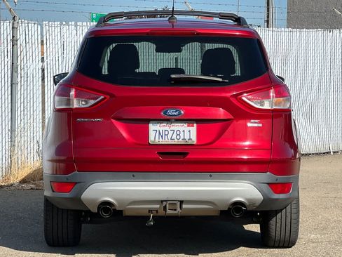 Used 2015 Ford Escape SE w/ Equipment Group 201A AWD/4WD image 4