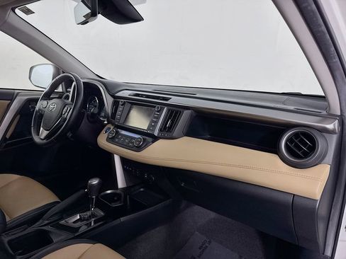 Used 2016 Toyota RAV4 Limited image 30