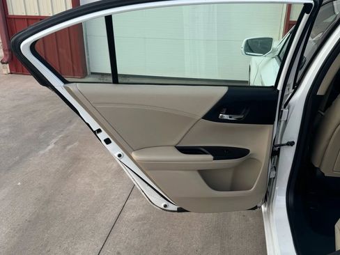 Used 2013 Honda Accord EX-L image 10