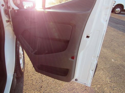 Used 2021 Ford Transit 350 XLT RWD image 13