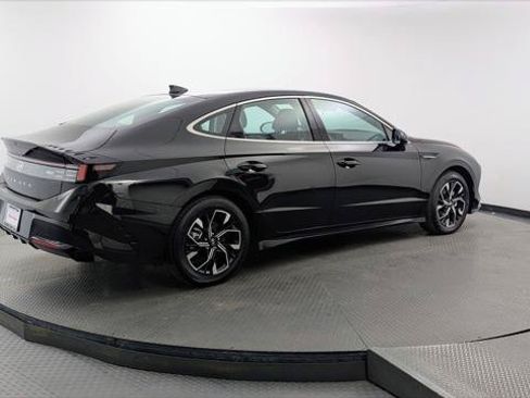 Used 2025 Hyundai Sonata SEL FWD image 8